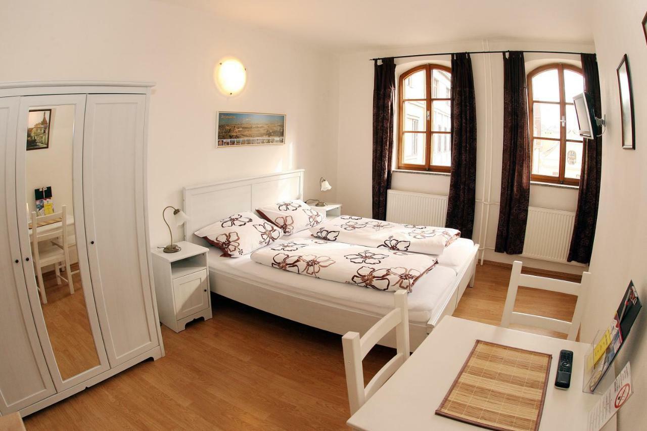 Penzion U Chodskeho Hradu Domazlice Exterior photo